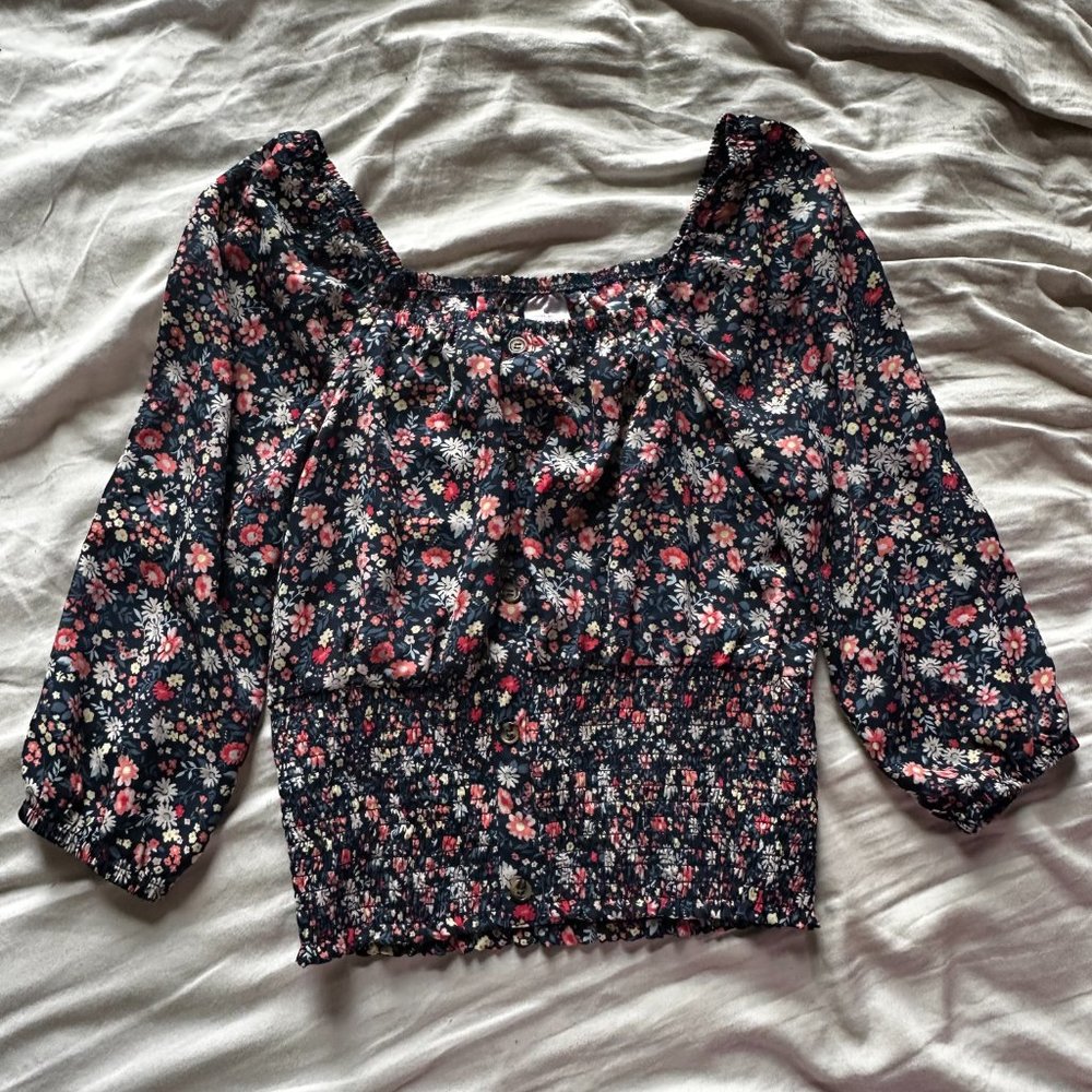 (FREE WITH QUALIFYING PURCHASE) No Boundaries floral stretch flowy sleeve